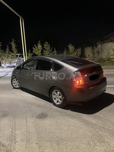Toyota Prius-7
