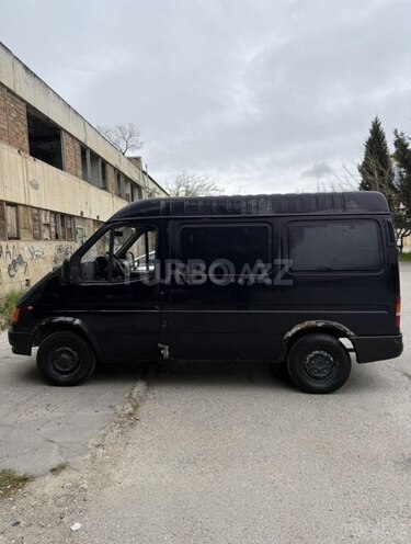 Ford Transit-7