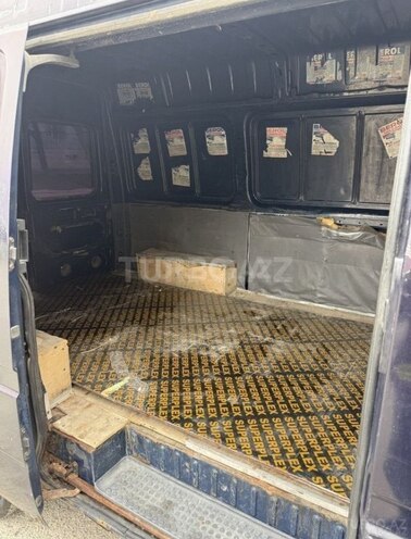 Ford Transit-4