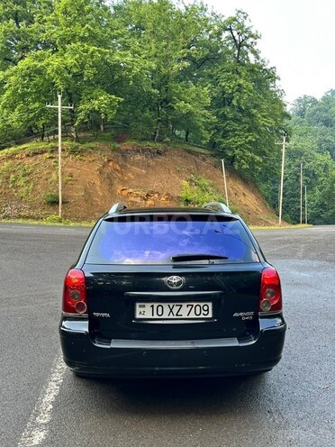 Toyota Avensis-8
