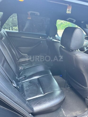 Toyota Avensis-12