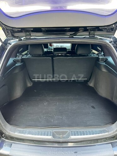 Toyota Avensis-15