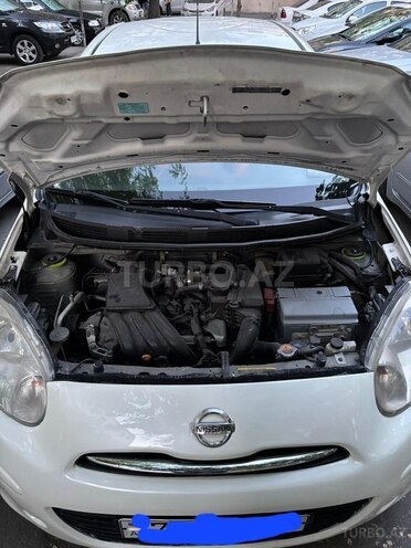 Nissan March-2