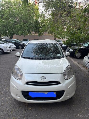Nissan March-1