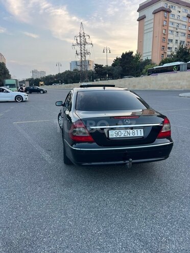 Mercedes E 220-6