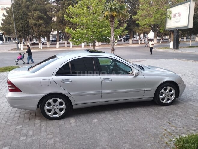 Mercedes C 200-7