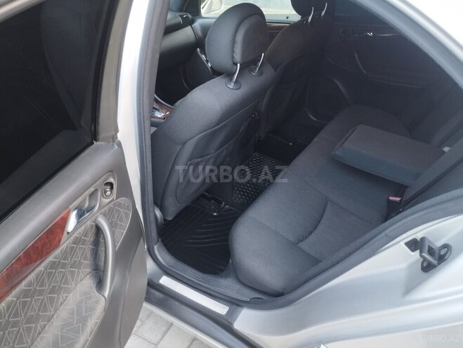 Mercedes C 200-12