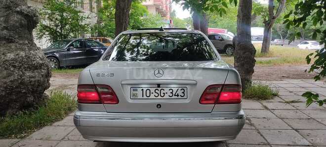 Mercedes E 240-6