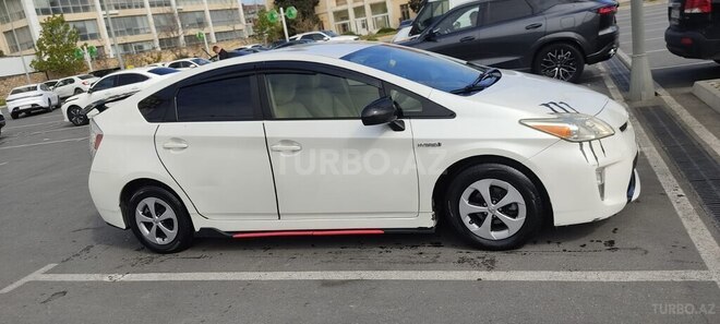 Toyota Prius-6