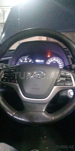 Hyundai Avante-2