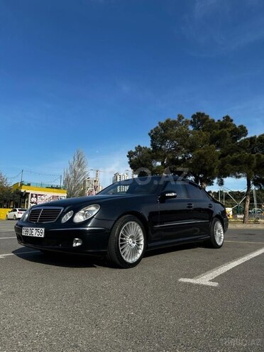 Mercedes E 240-5