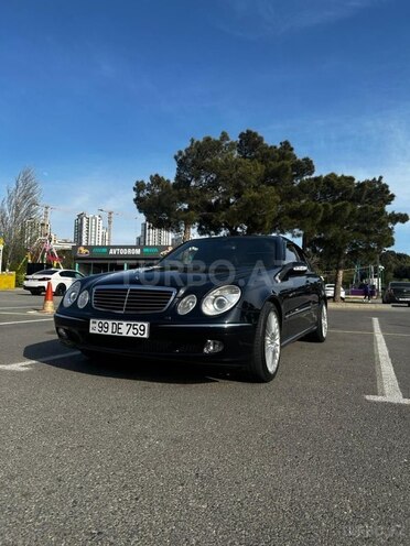 Mercedes E 240-2