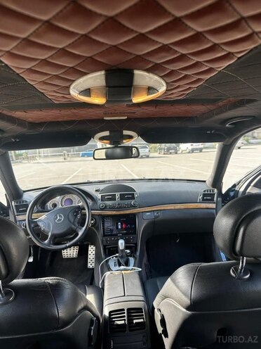 Mercedes E 240-6