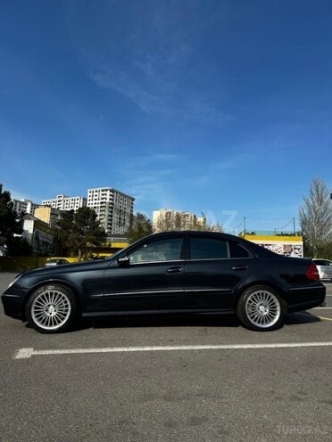 Mercedes E 240-3
