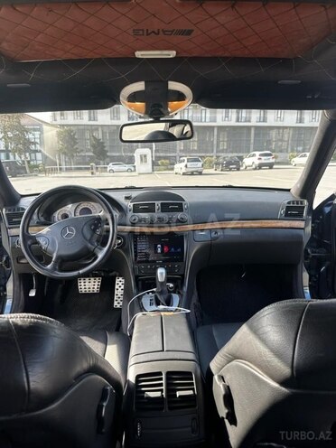 Mercedes E 240-7