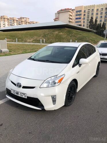 Toyota Prius-1