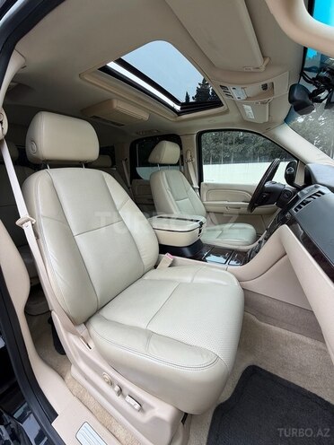Cadillac Escalade 2008, 290,000 km - 6.2 l - Bakı