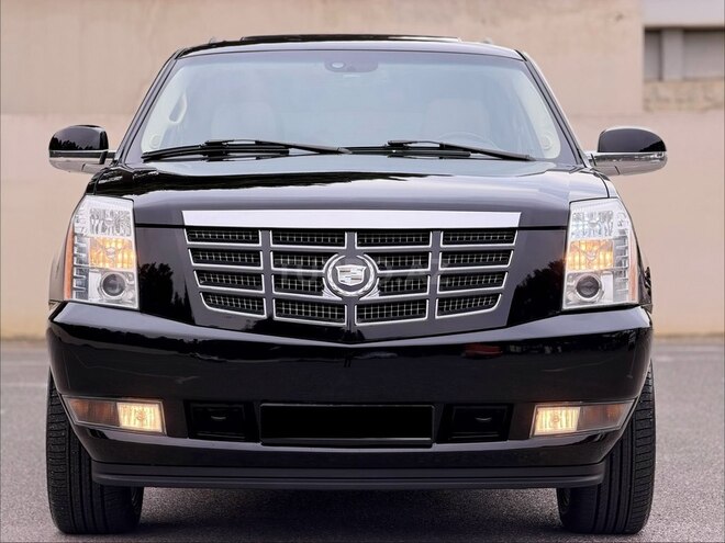 Cadillac Escalade 2008, 290,000 km - 6.2 l - Bakı