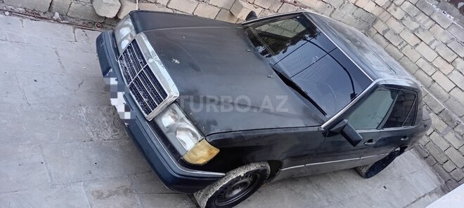 Mercedes 200 D-5