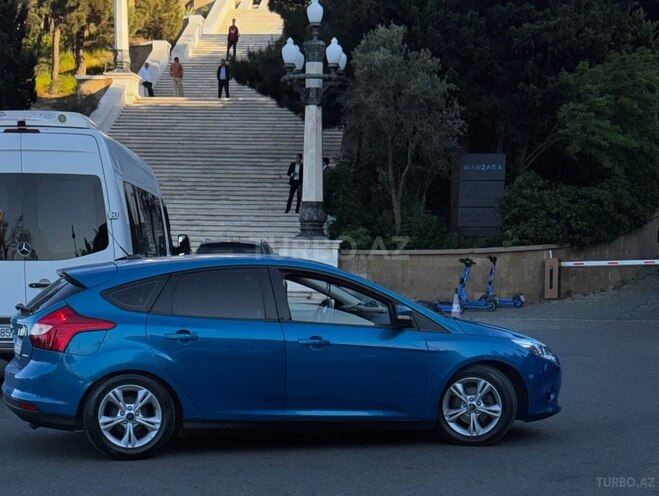Ford Focus-6