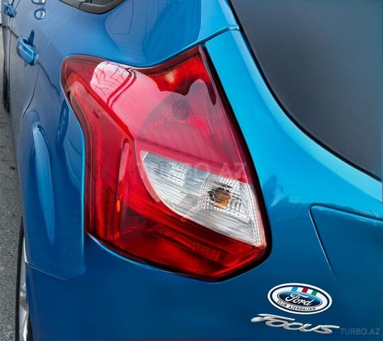 Ford Focus-9