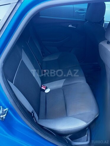 Ford Focus-8