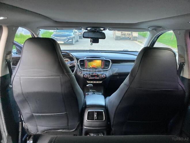 Kia Sorento-10