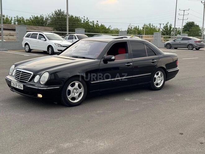 Mercedes E 240-3