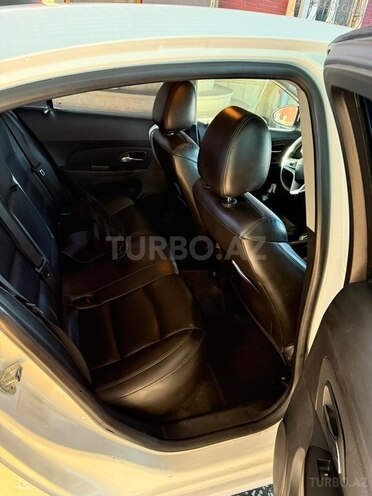 Chevrolet Cruze-2