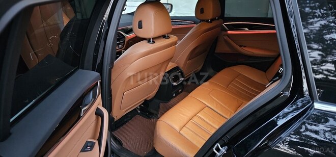 BMW 520-9