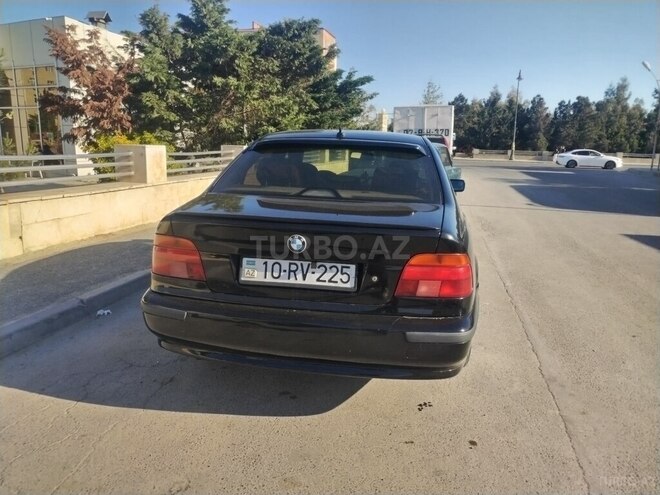 BMW 523-2