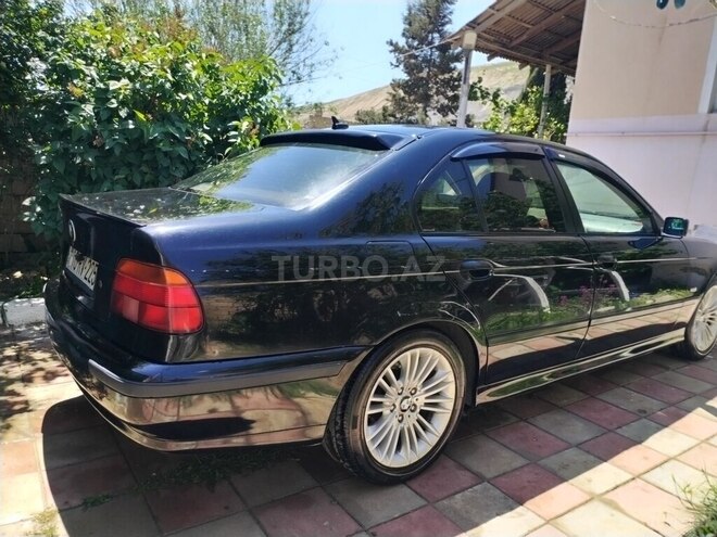 BMW 523-4