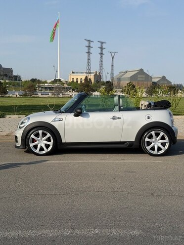 Mini Cabrio-3