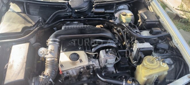 Mercedes E 220-7
