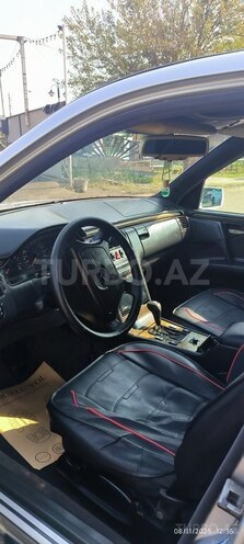 Mercedes E 220-9