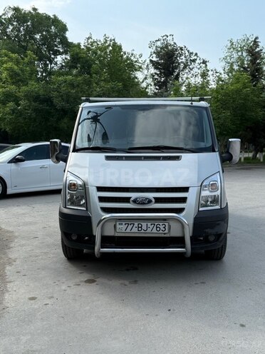 Ford Transit-1