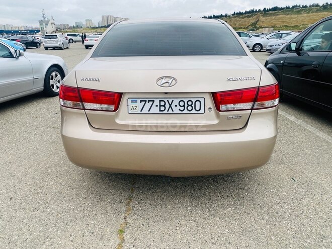 Hyundai Sonata-2