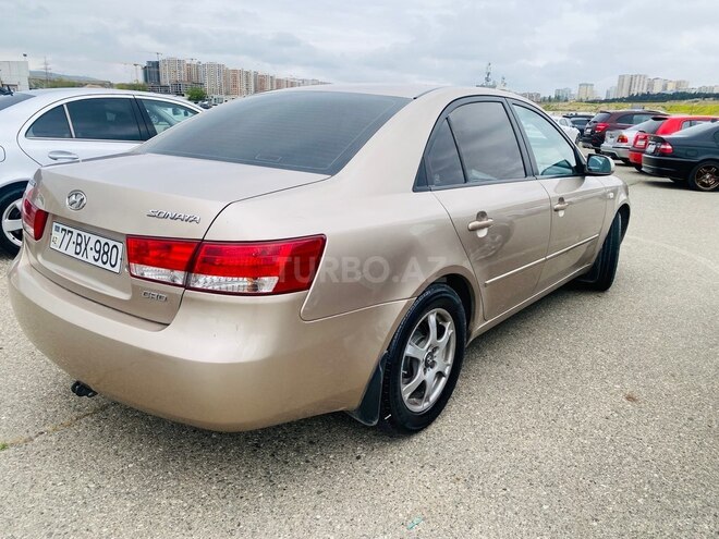 Hyundai Sonata-5