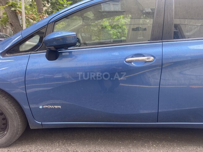 Nissan Note-8