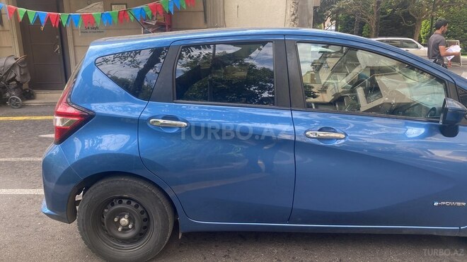 Nissan Note-9