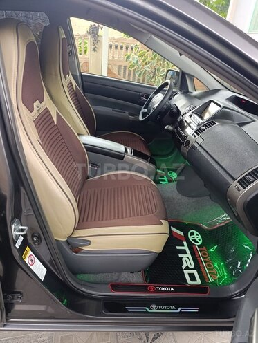 Toyota Prius-20