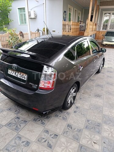 Toyota Prius-8