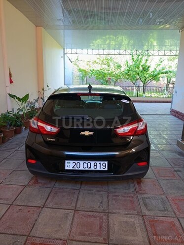 Chevrolet Cruze-2
