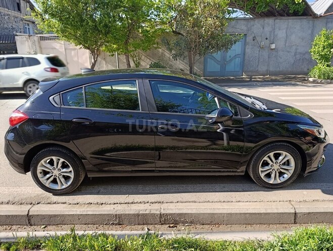 Chevrolet Cruze-9