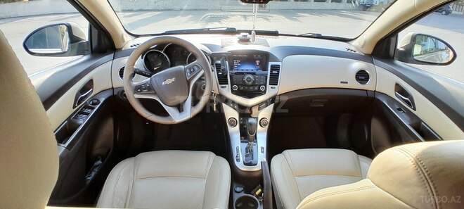 Chevrolet Cruze-5