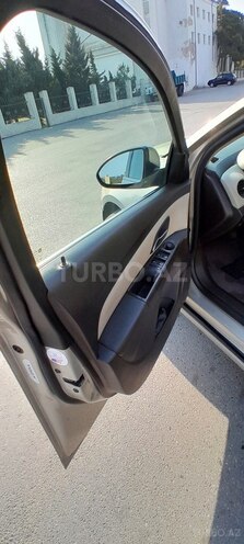 Chevrolet Cruze-8
