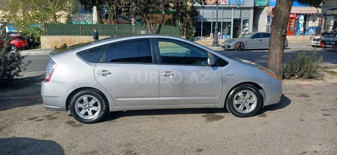 Toyota Prius-3