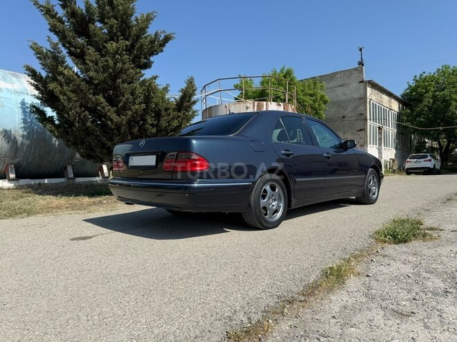 Mercedes E 240-7