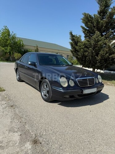 Mercedes E 240-9