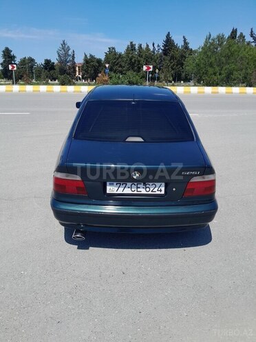 BMW 523-2